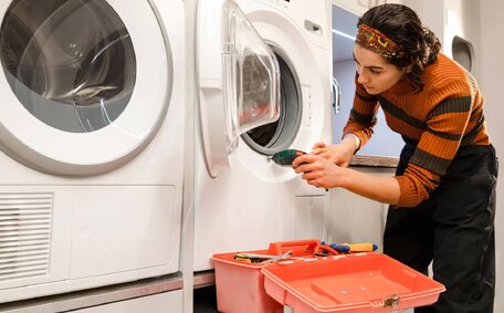 Quickly Unblock Blocked Shower Drain